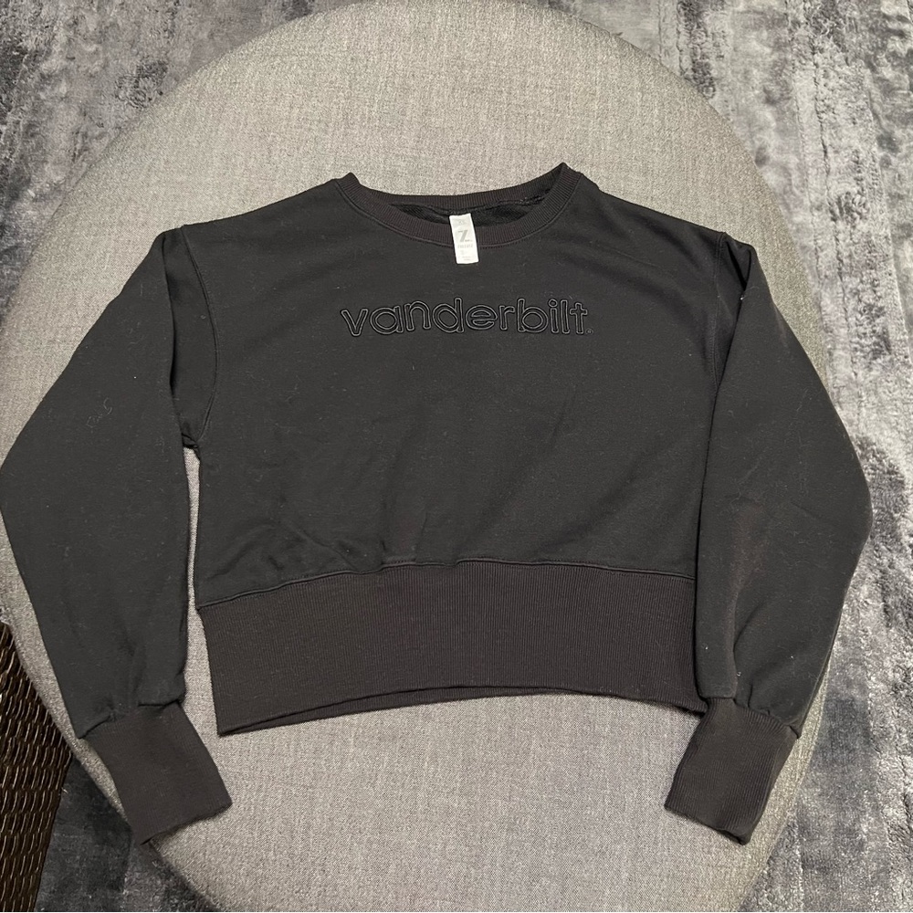 Vanderbilt women’s cropped black sweater XS